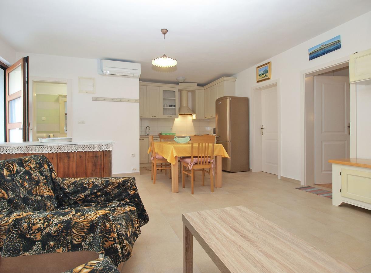 Apartments Ana 1707 Banjole Eksteriør bilde