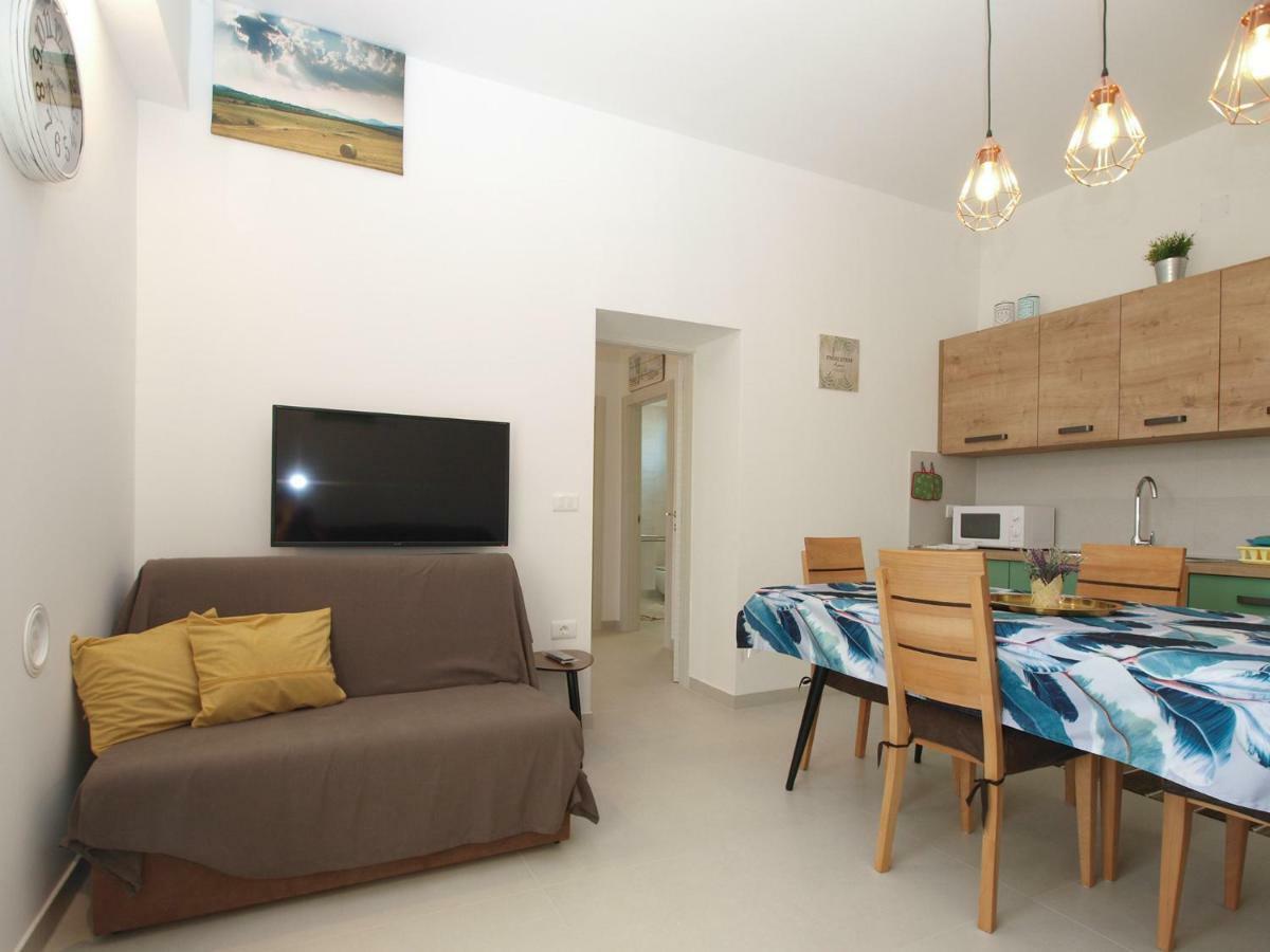 Apartments Ana 1707 Banjole Eksteriør bilde